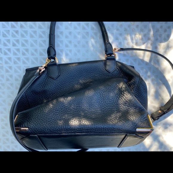 ✨AUTHENTIC✨ Alexander Wang Marion Prisma crossbody bag. Rose gold hardware. - Picture 4 of 7